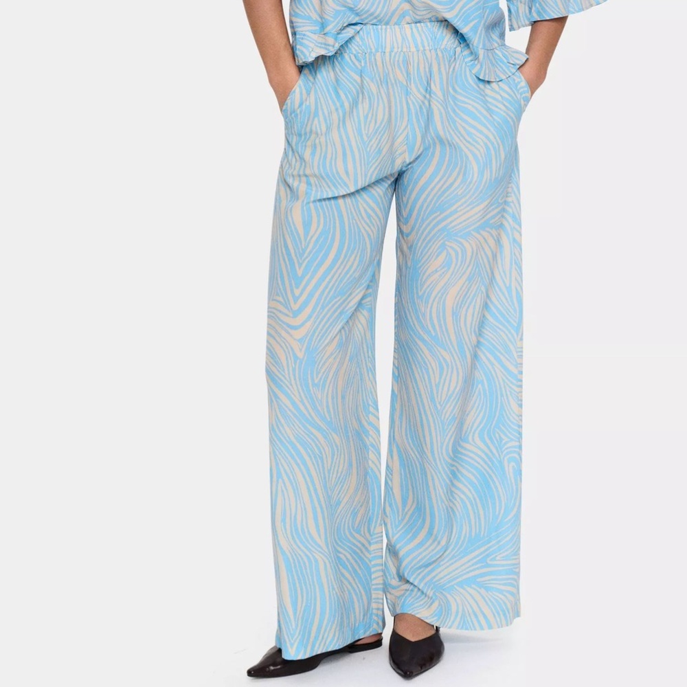 Saint Tropez “JessicaSZ” Blue Leaves Wide-Leg Pants – Size M – NWT